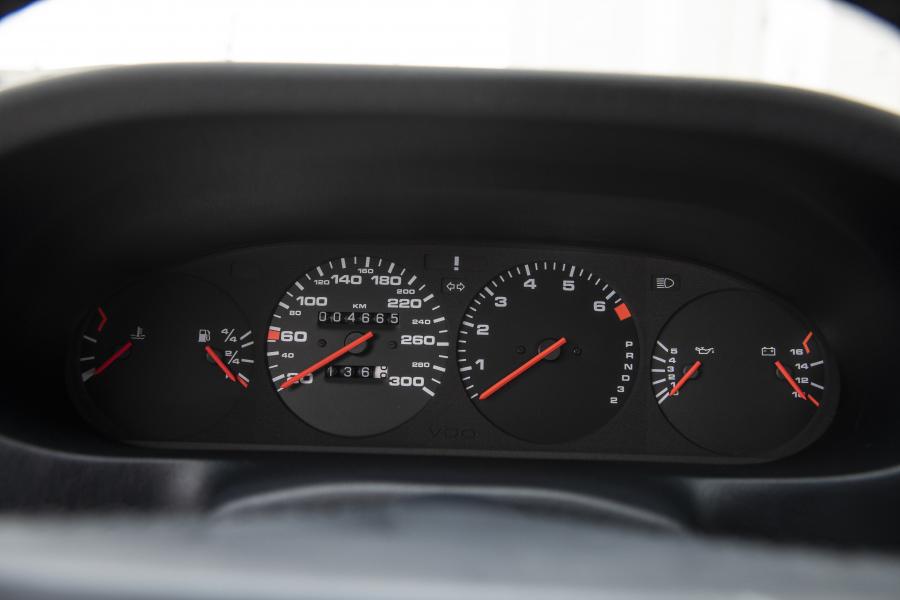 Панель приборов Porsche 928 S4 1988 года  (фото 49 из 70)
